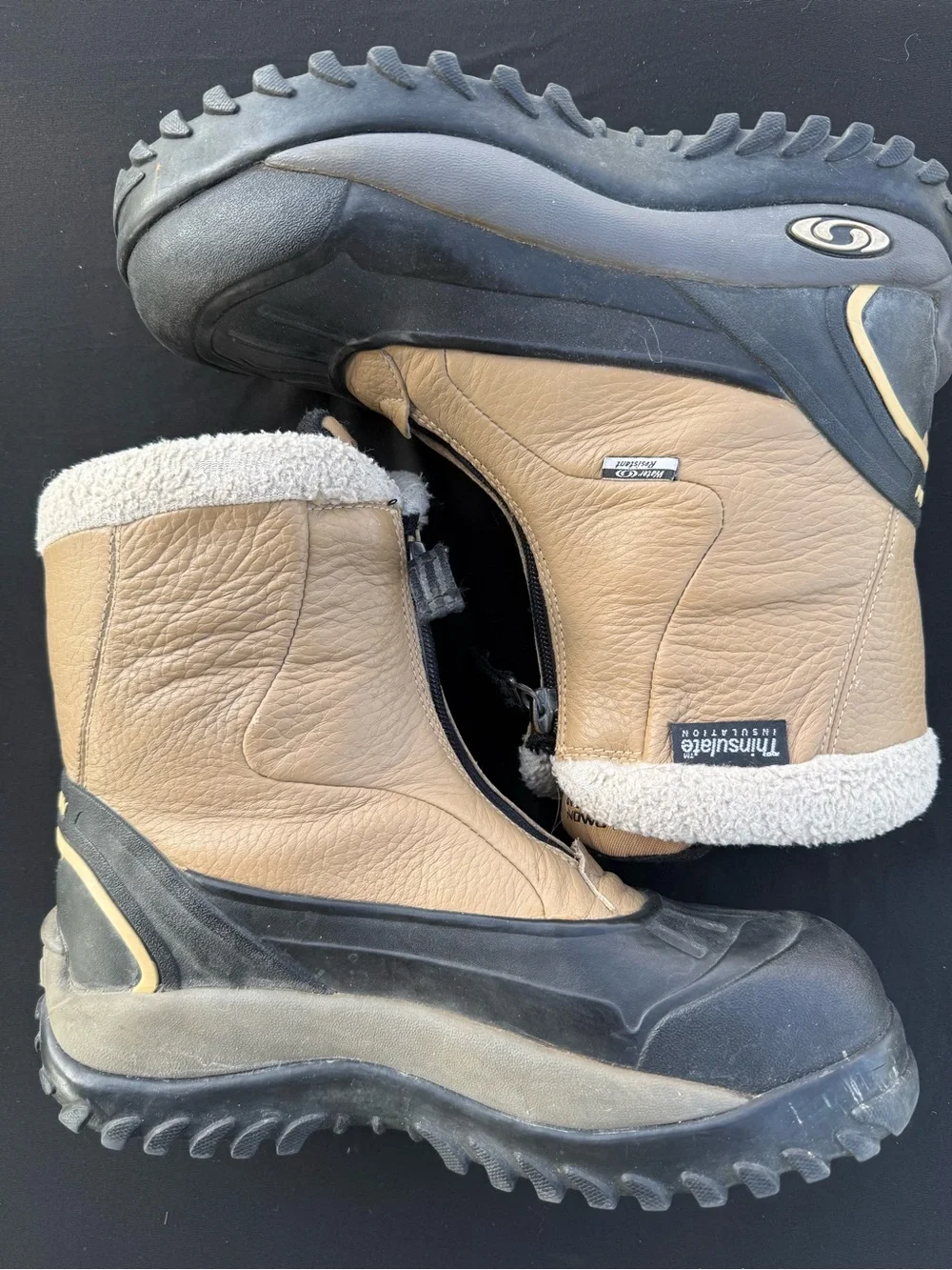 Salomon Women’s Winter 7.5 Winter Gear Boots Vintage Water Resistant Snow Boots.